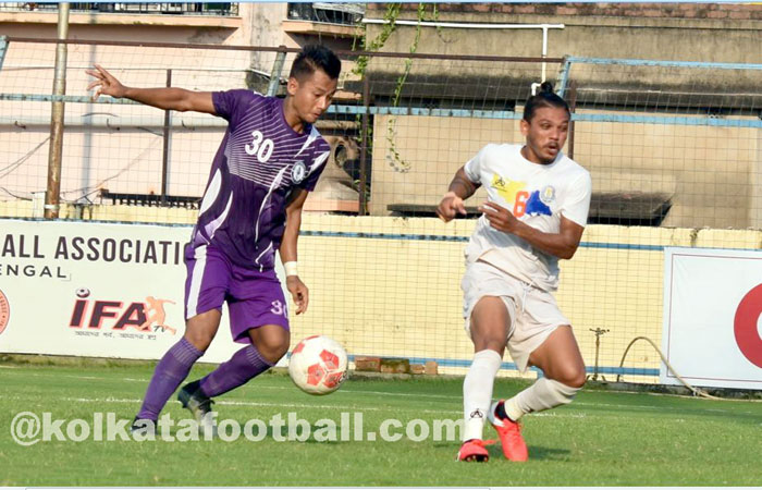 
02/10/21  : UNITED SC  <b><font color=red> 3-2 </b></font> CALCUTTA CUSTOMS  : kolkatafootball.com