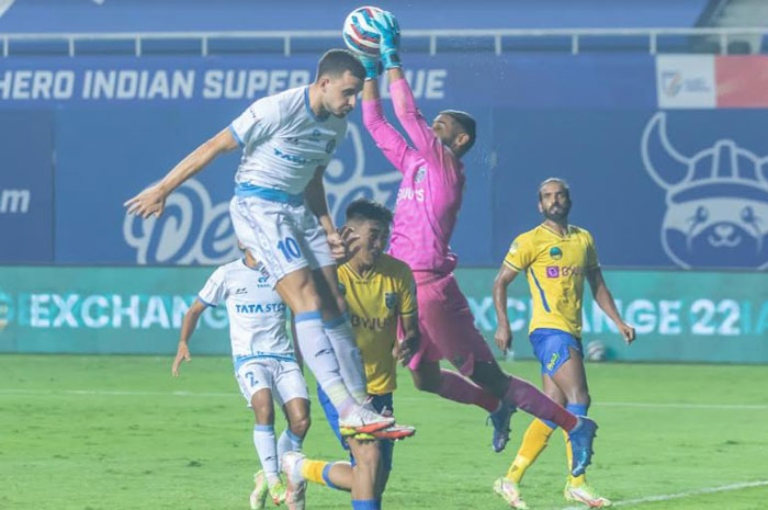 
MATcH-41 28.12.21 : KERALA BLASTERS FC <b> <font color=red> 1-1 </b></font> JAMSHEDPUR FC : kolkatafootball.com